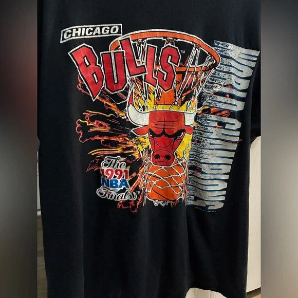 Chicago Bulls 1991 NBA Finals World Champions T-Shirt (Vintage!) Men’s: … - Picture 2 of 6